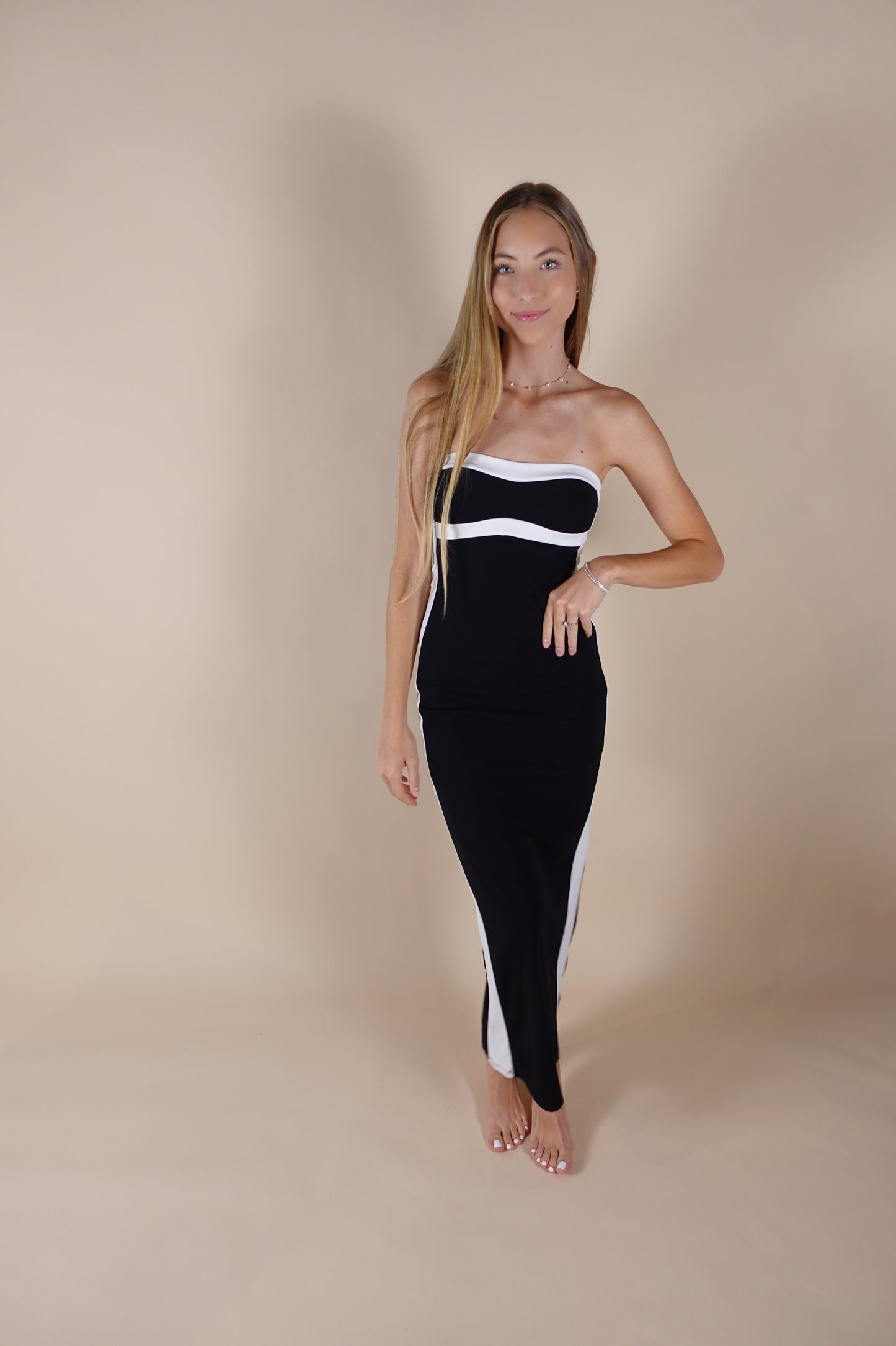 Lexi Maxi Dress - Black & White
