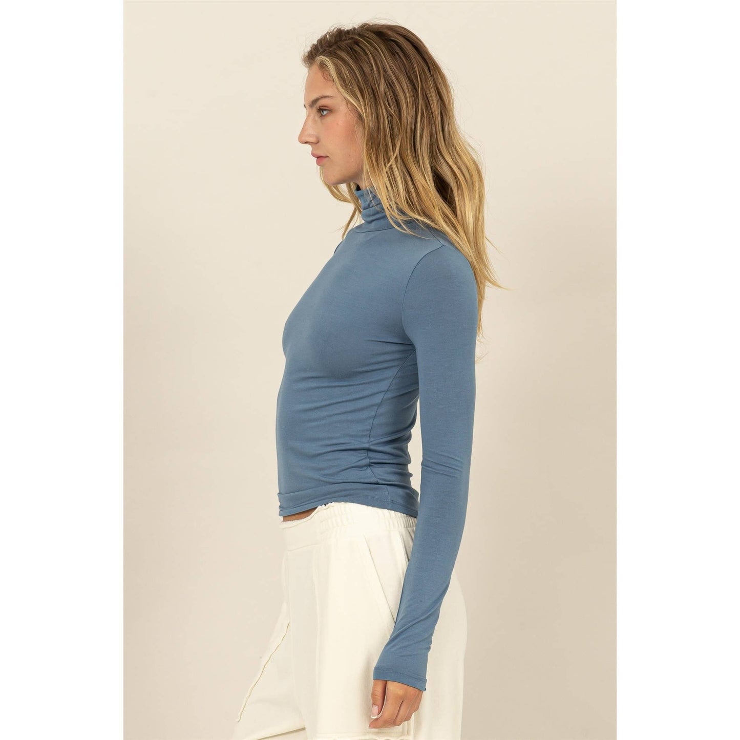 Slim - Fit Turtleneck Long Sleeve Top: Gray Blue
