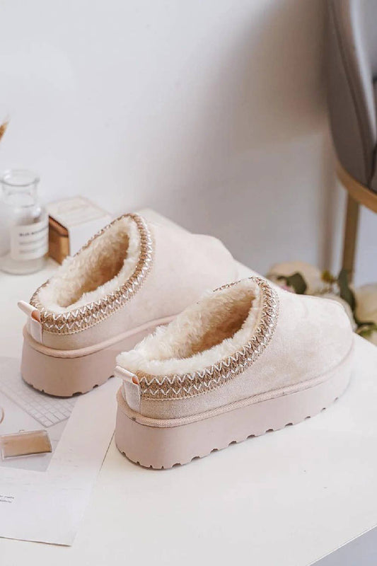 Women's Fluffy Platform Slippers - Fur Lined: Beige